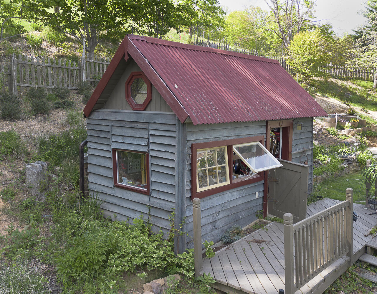 311 Higgins Hollow Rd