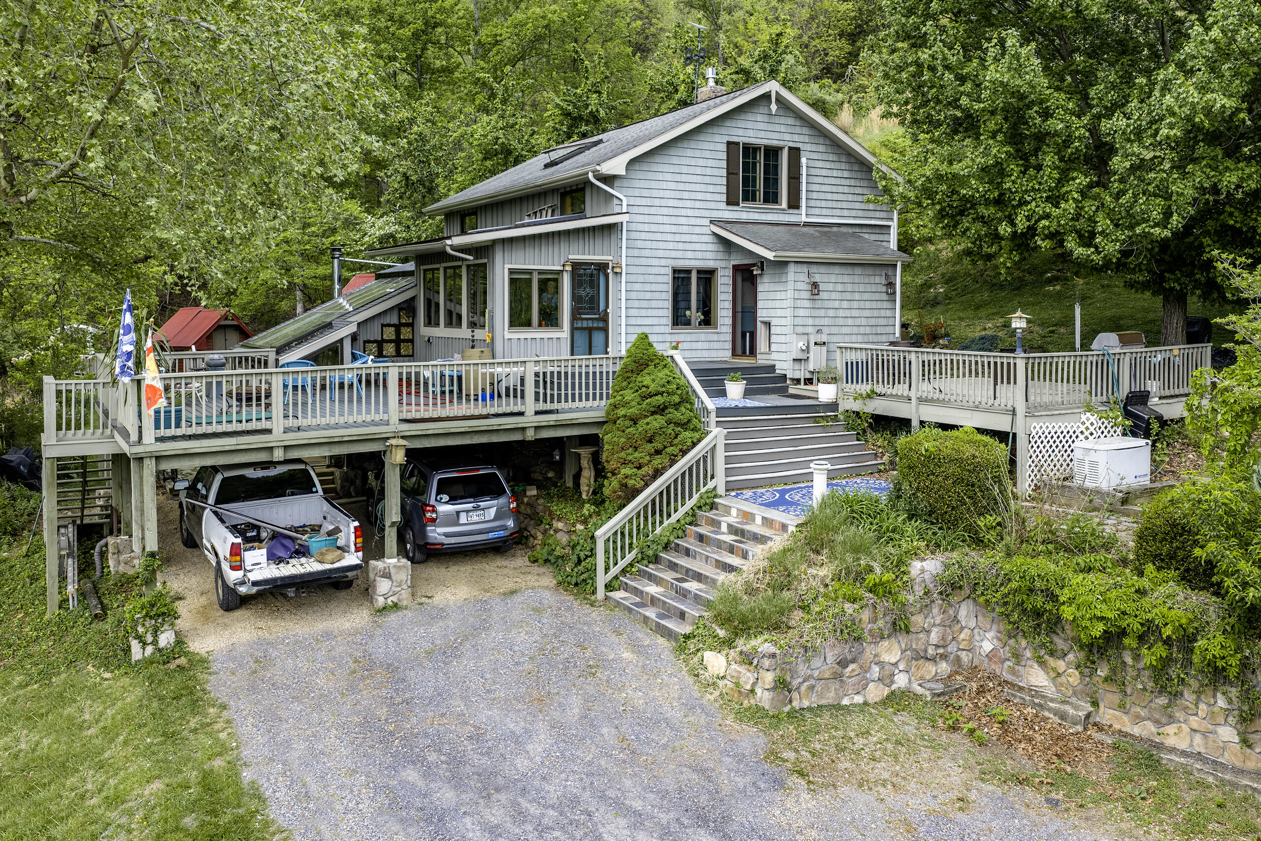 311 Higgins Hollow Rd