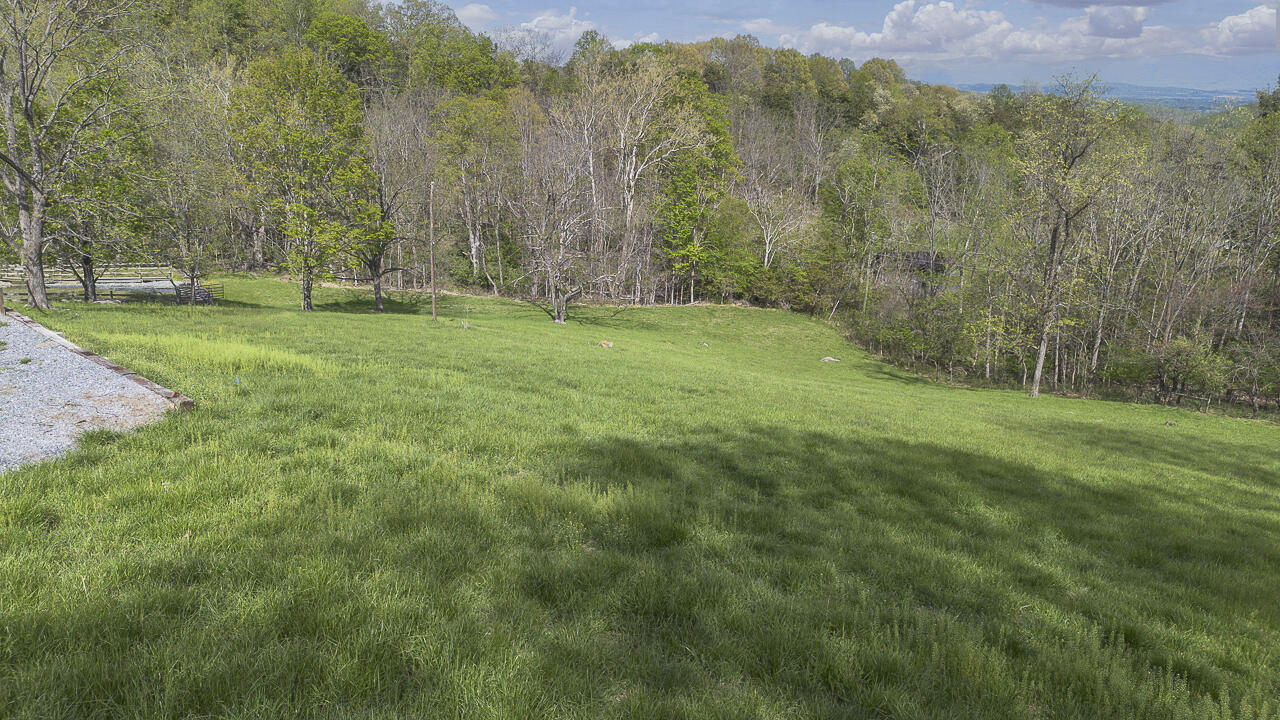 311 Higgins Hollow Rd