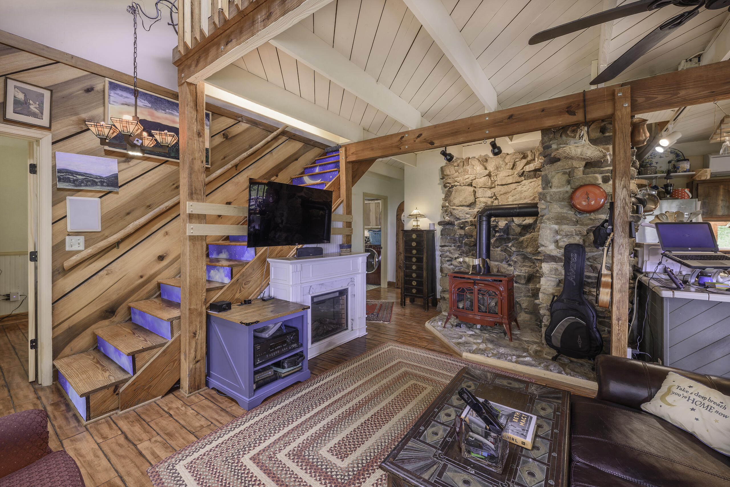 311 Higgins Hollow Rd