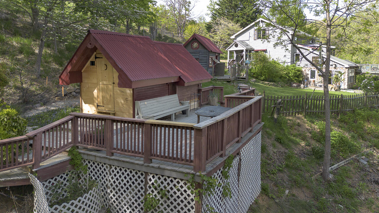 311 Higgins Hollow Rd