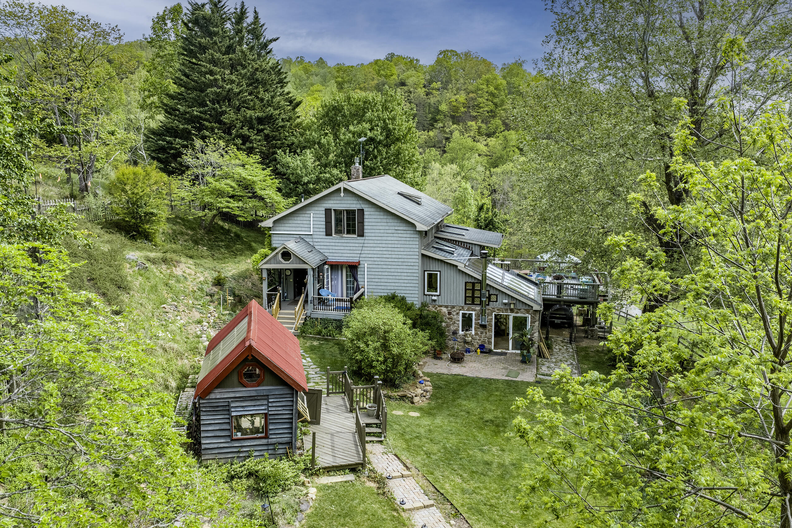 311 Higgins Hollow Rd