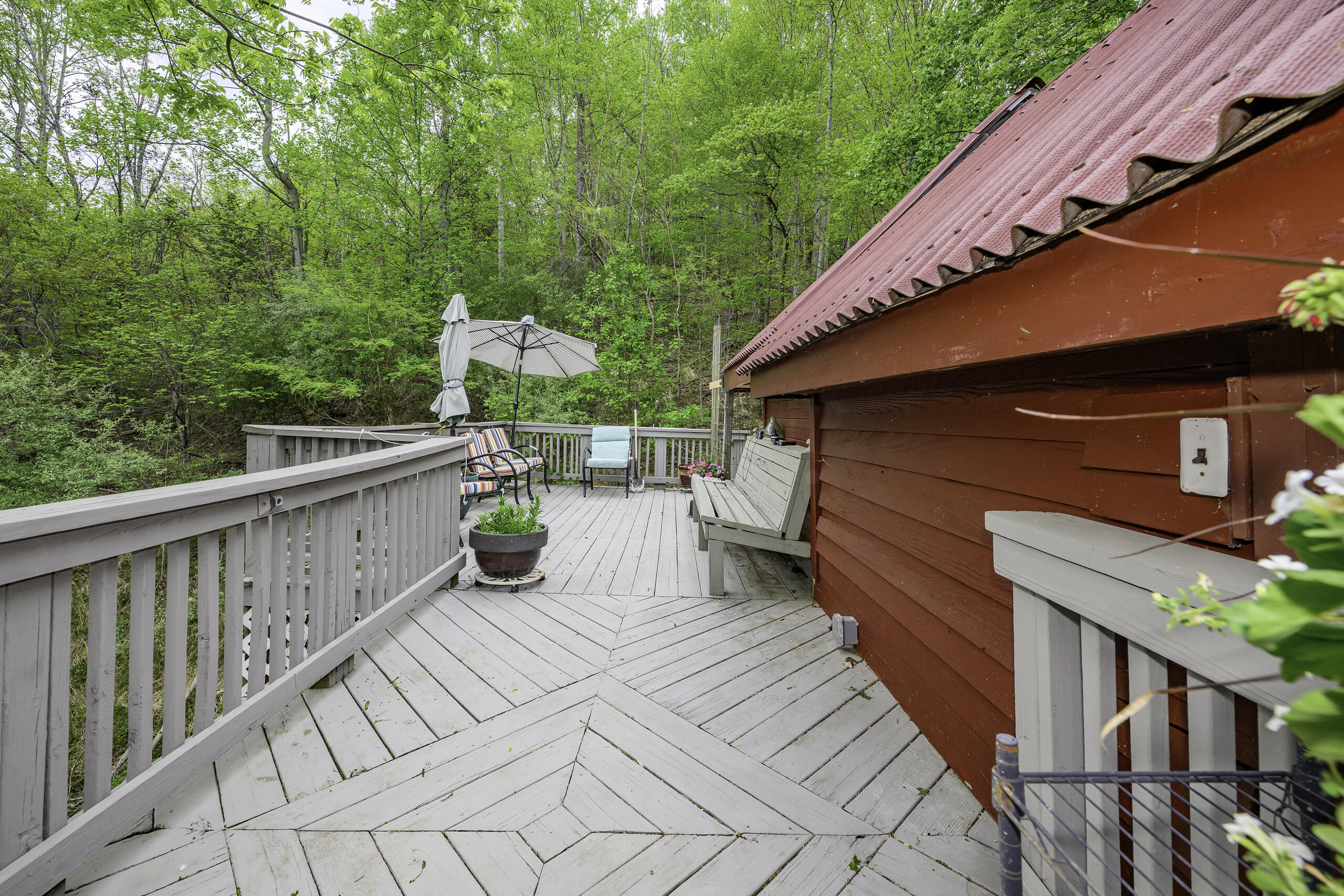 311 Higgins Hollow Rd