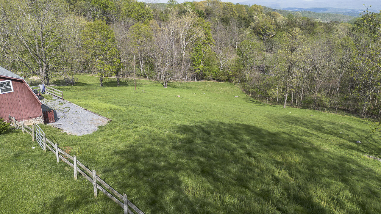 311 Higgins Hollow Rd