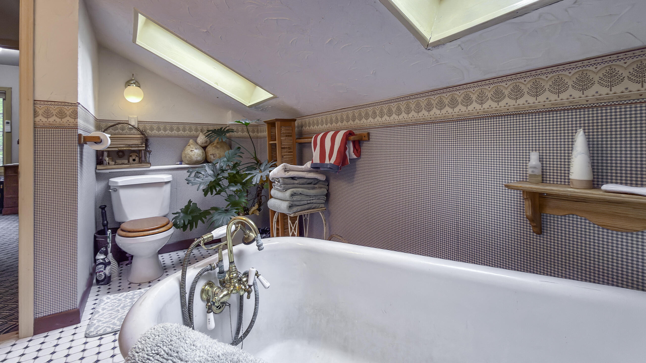 311 Higgins Hollow Rd