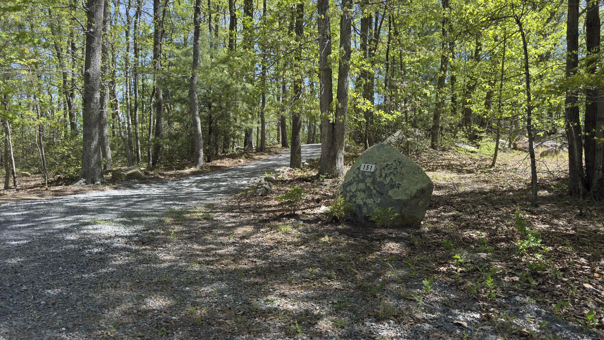 151 Stoneybrook Rd