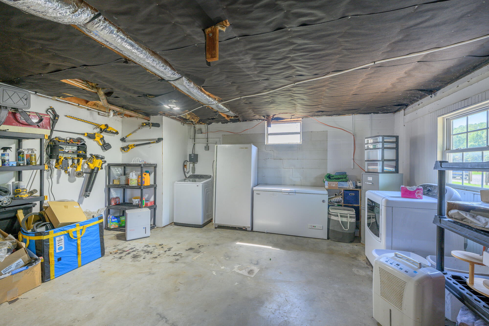 65 & 190 Whistle Hollow Ln