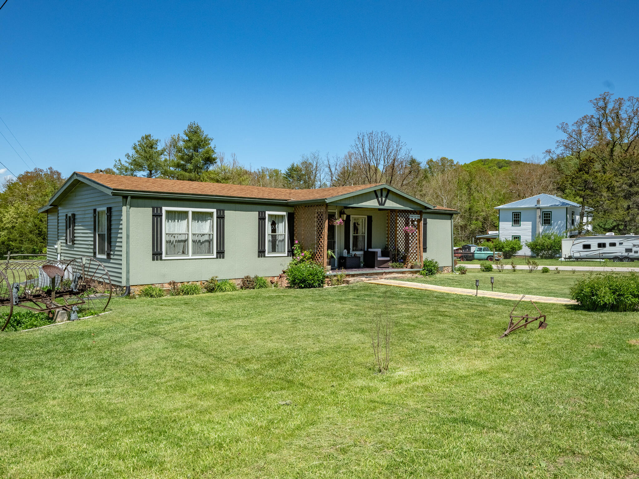 694 Rockbridge Alum Springs Rd