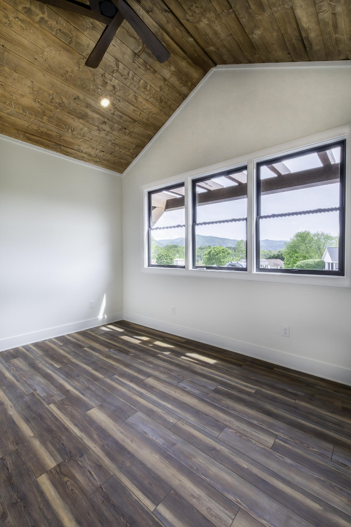 122 Sunset Ridge