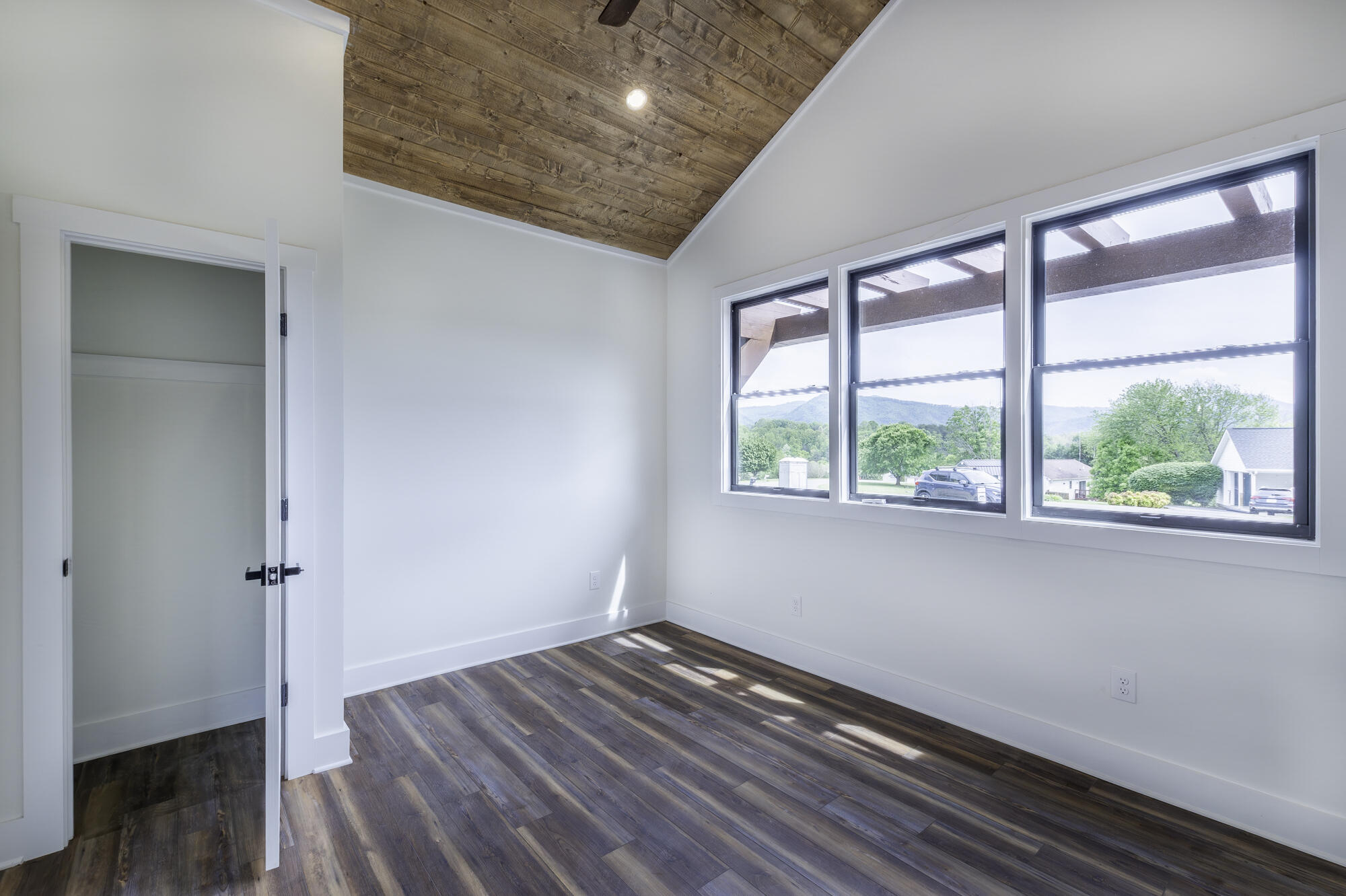 122 Sunset Ridge
