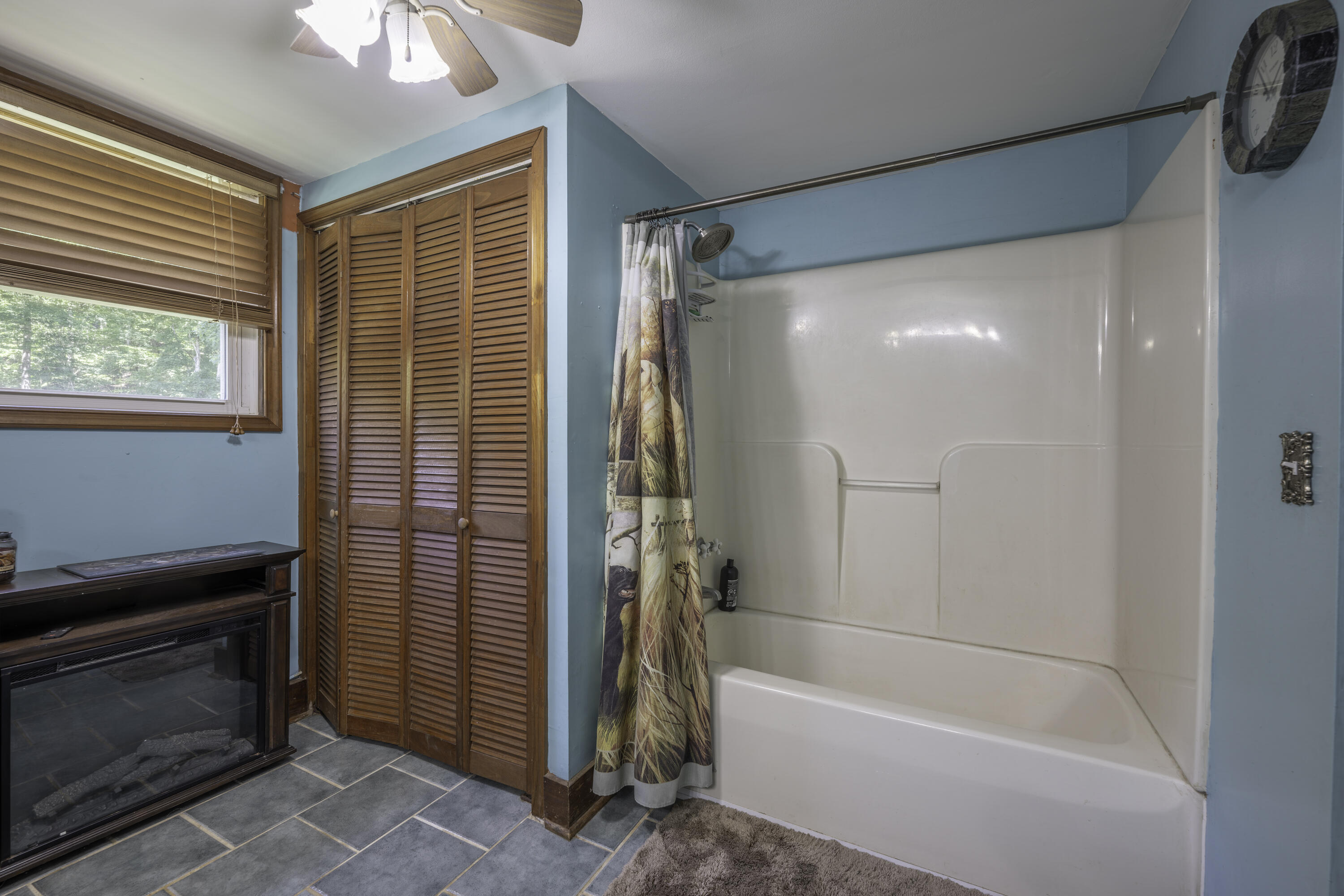 53 & 13 Siding Ln