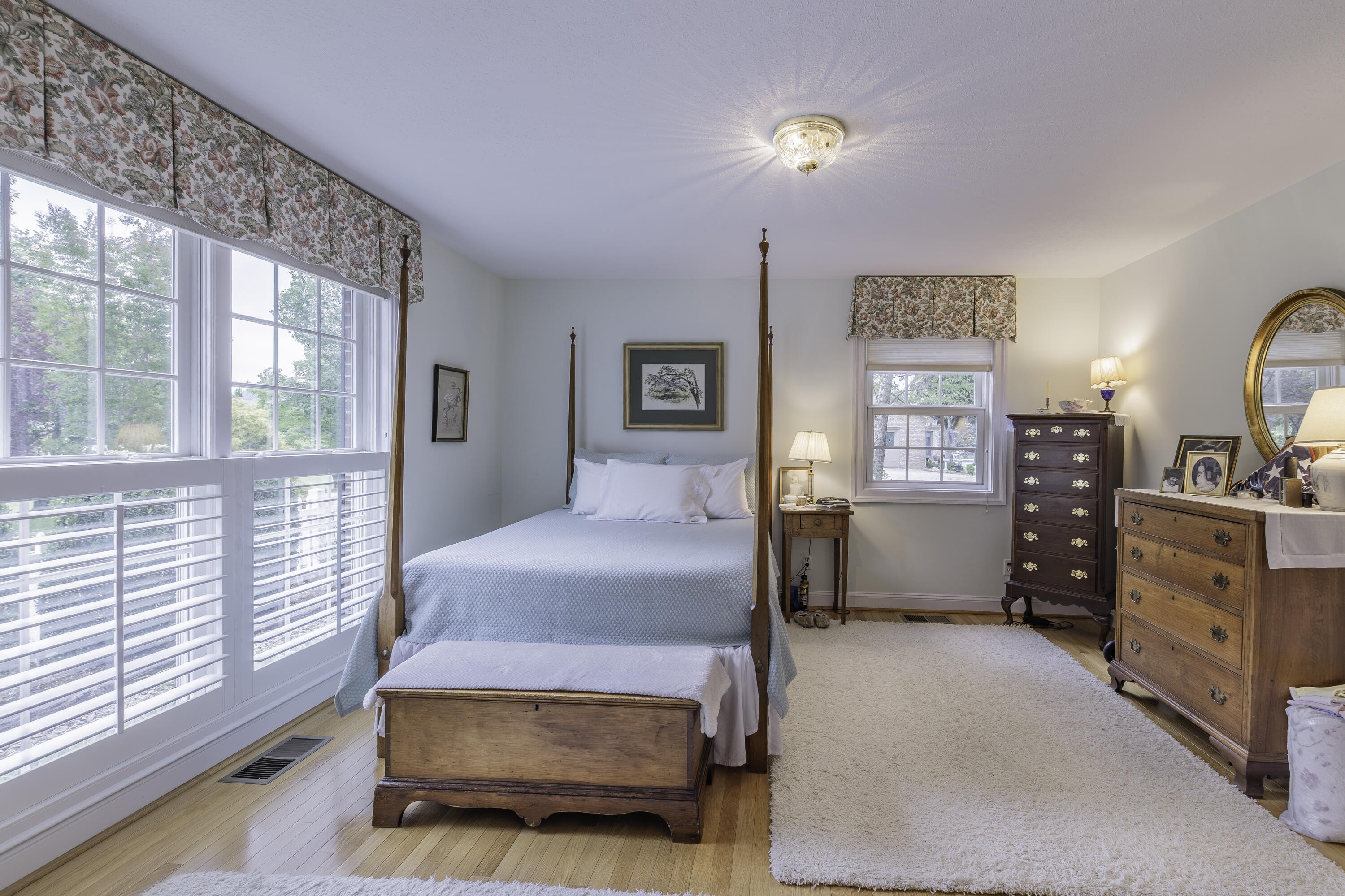 1274 Maury River Rd