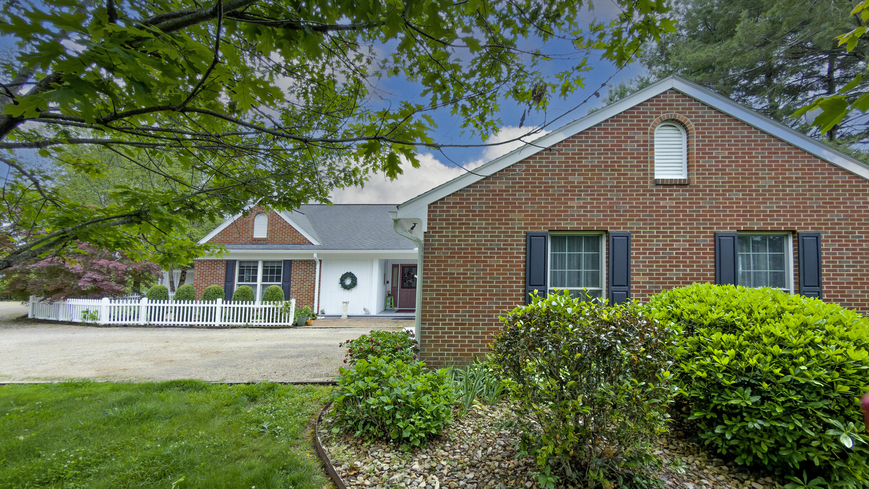 1274 Maury River Rd