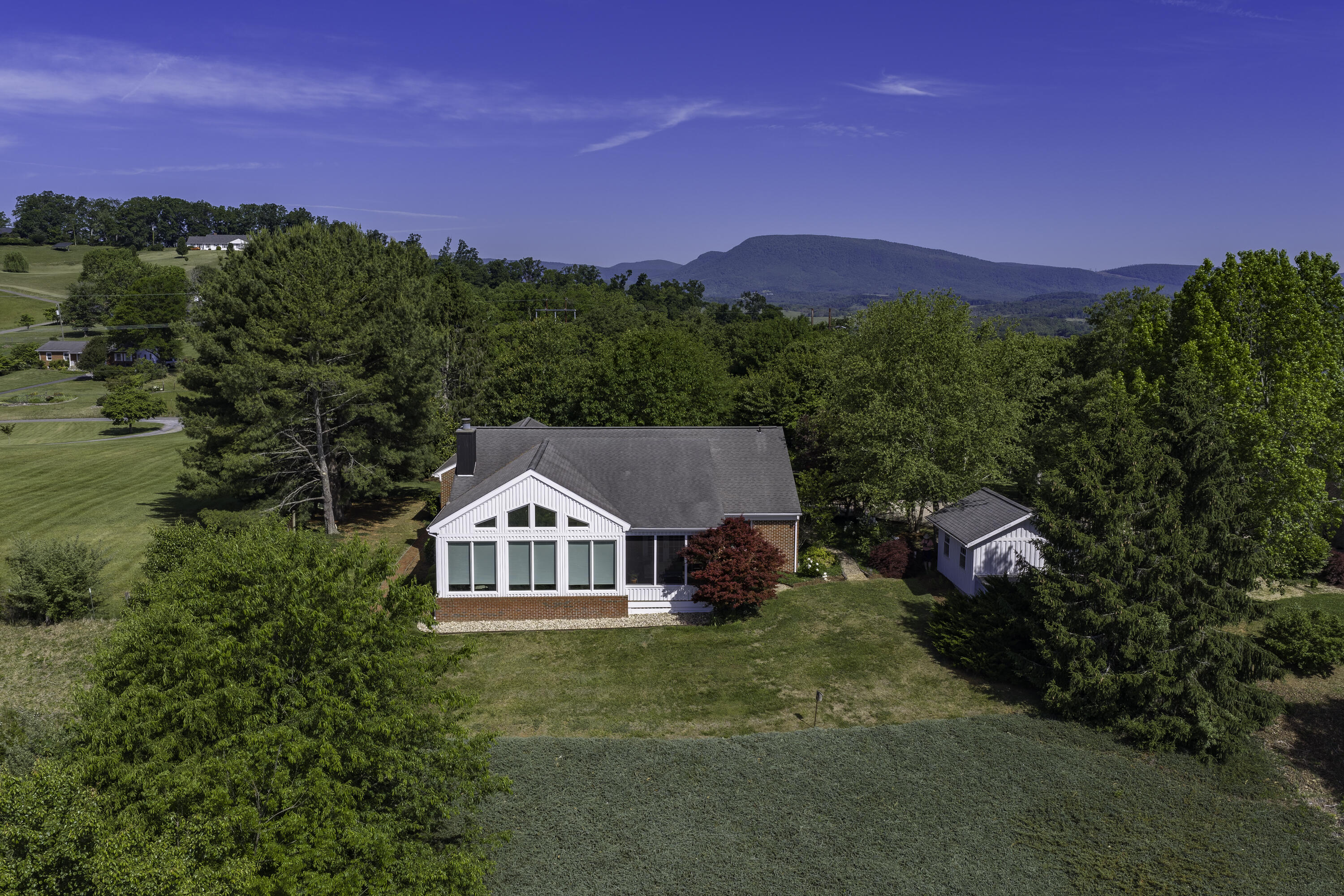 1274 Maury River Rd