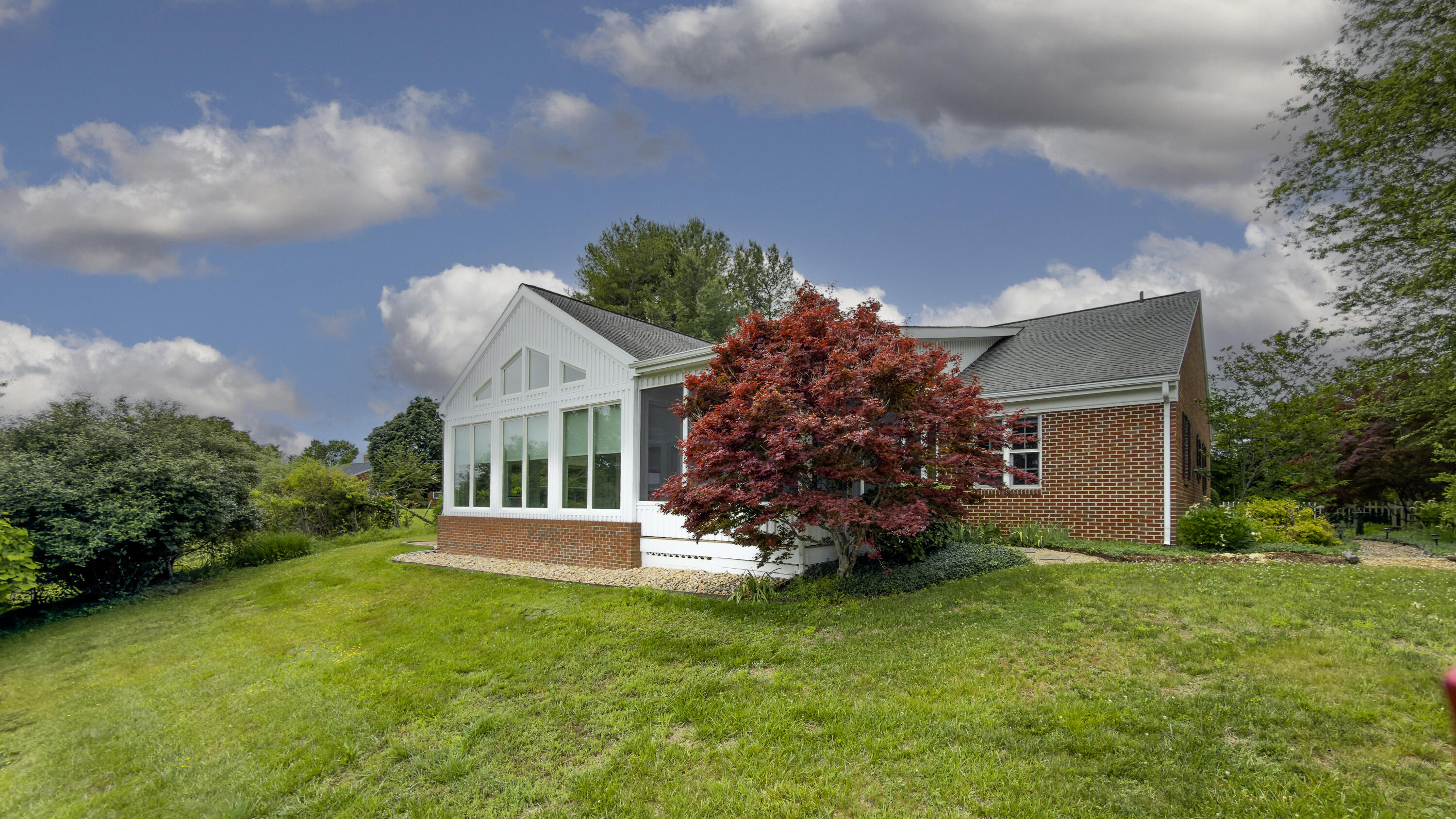 1274 Maury River Rd