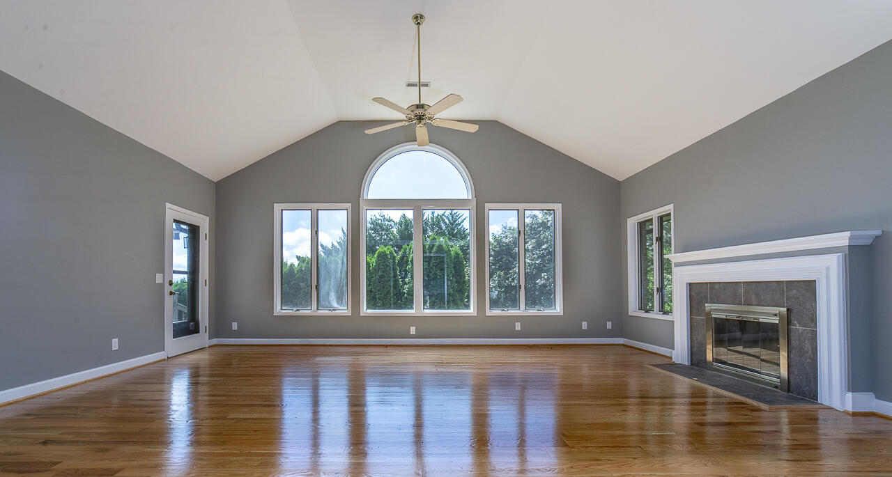 150 Forest Hill View