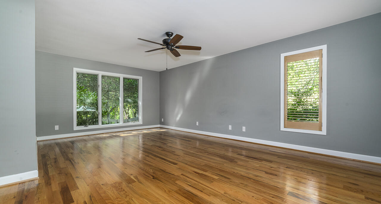 150 Forest Hill View