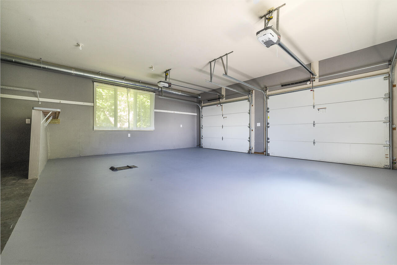 150 Forest Hill View