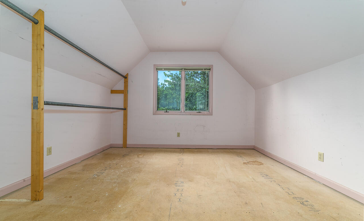 150 Forest Hill View