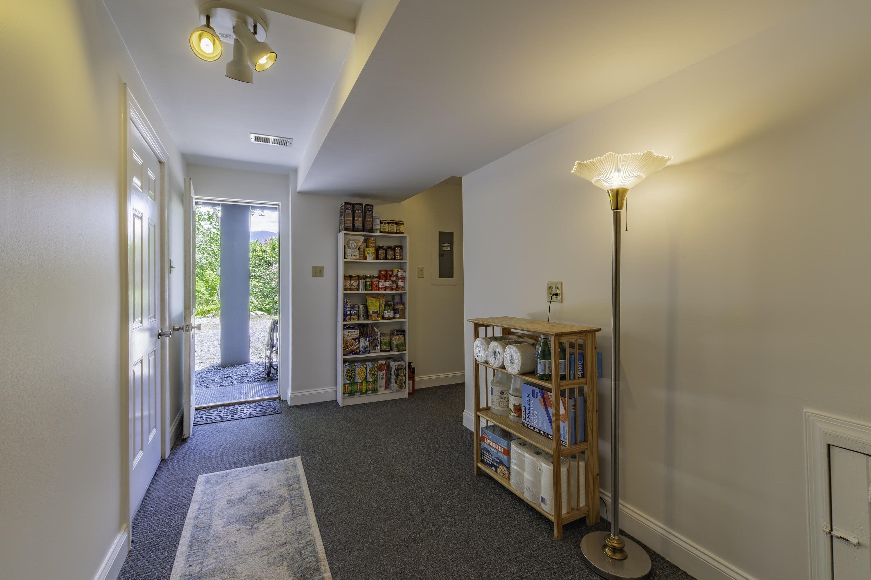 40 Weavers Way