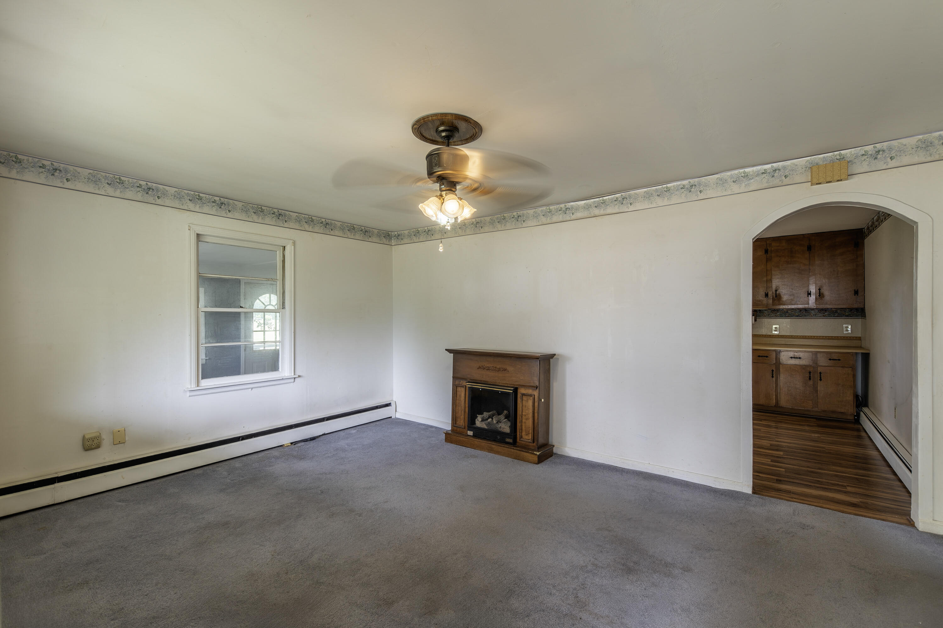 22 Conifer Ln