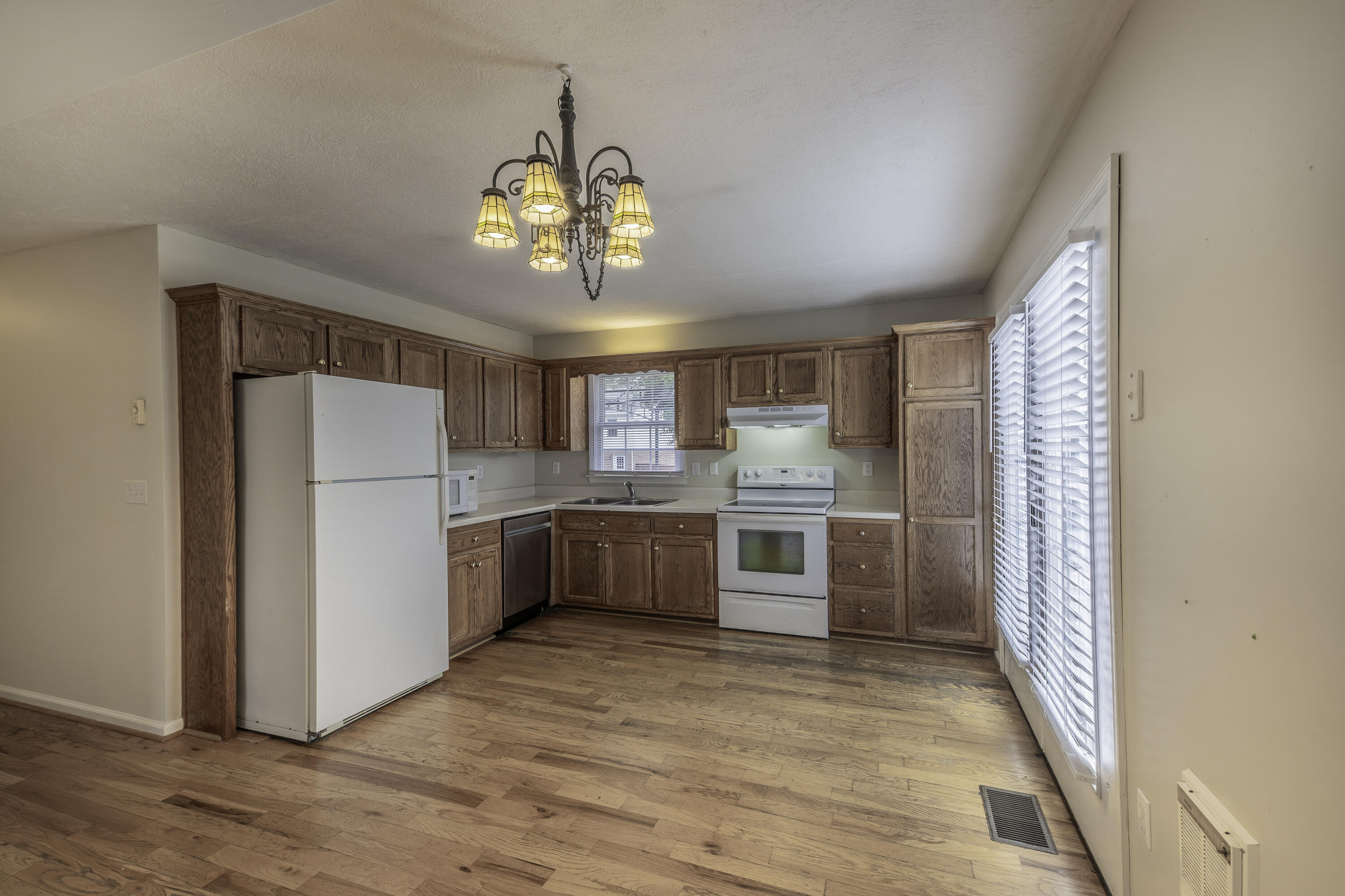 592 Lime Kiln Rd