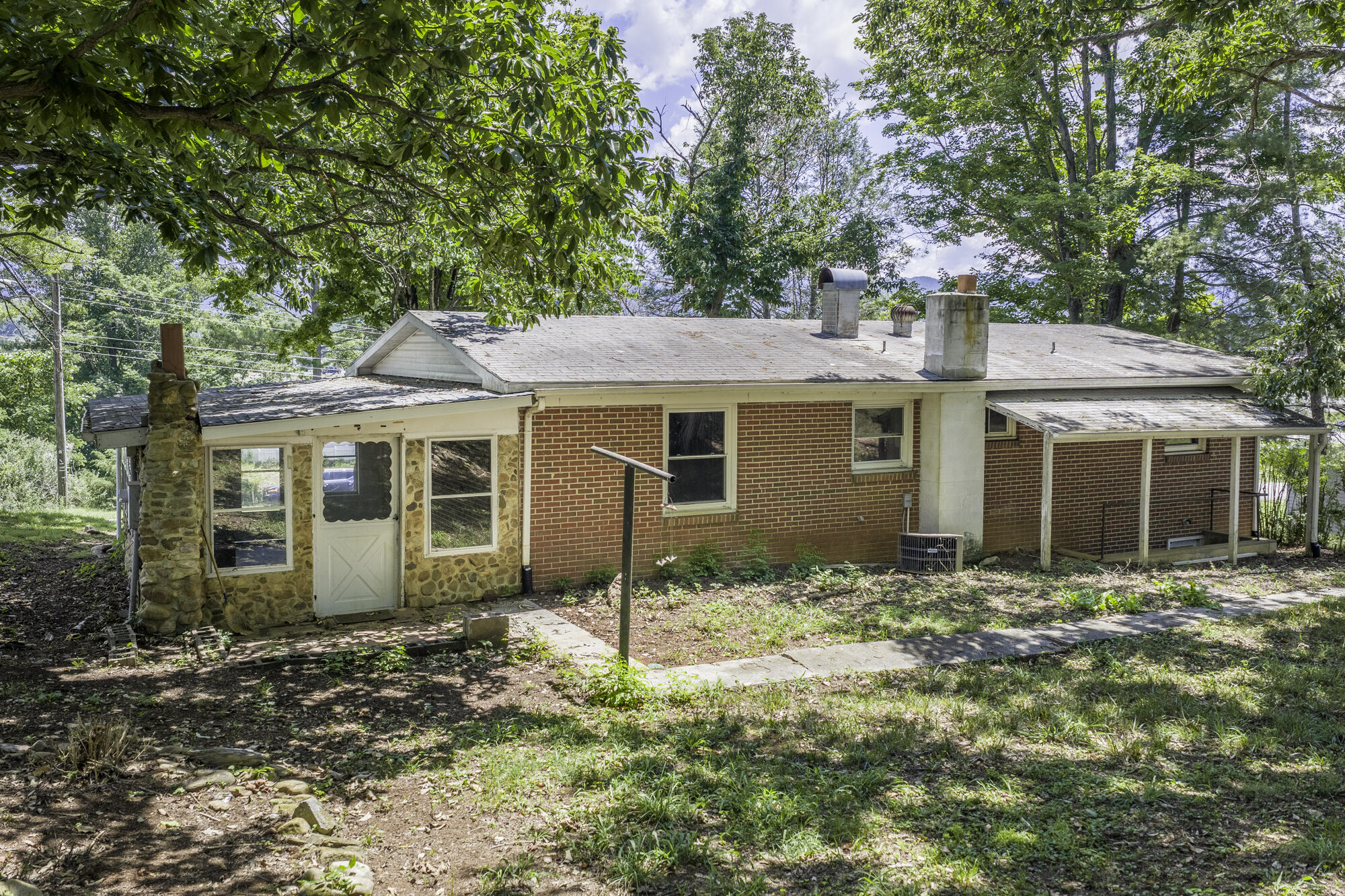 25 Pathfinder Dr