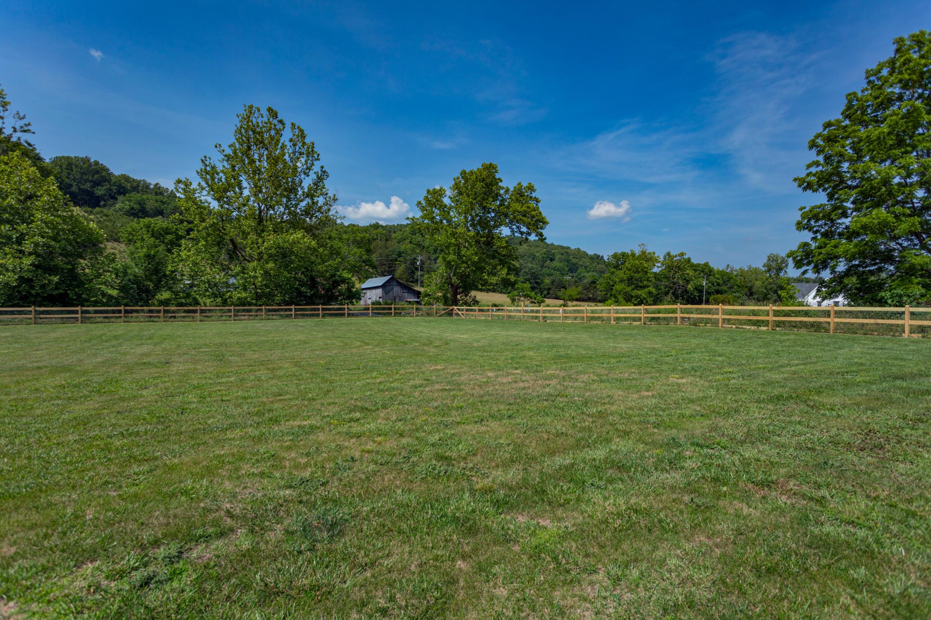 665 Blacks Creek Rd