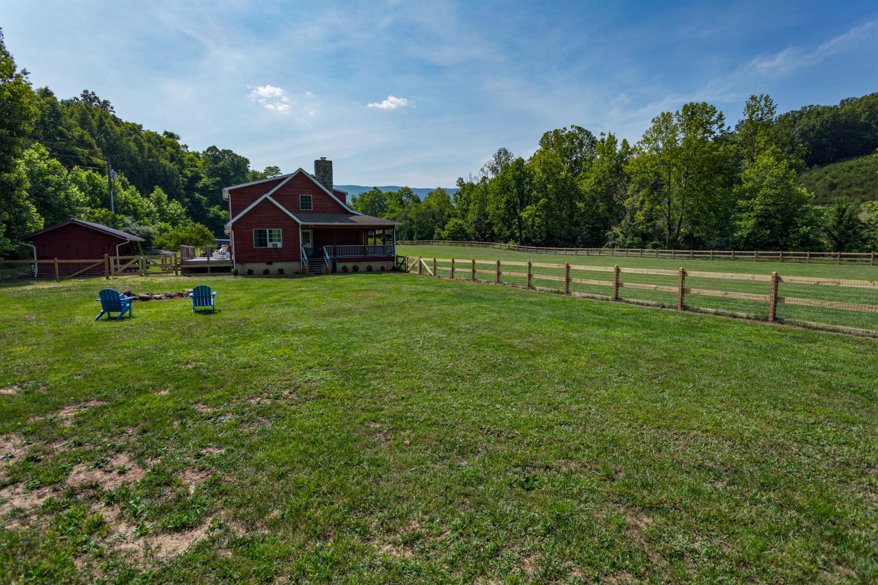 665 Blacks Creek Rd