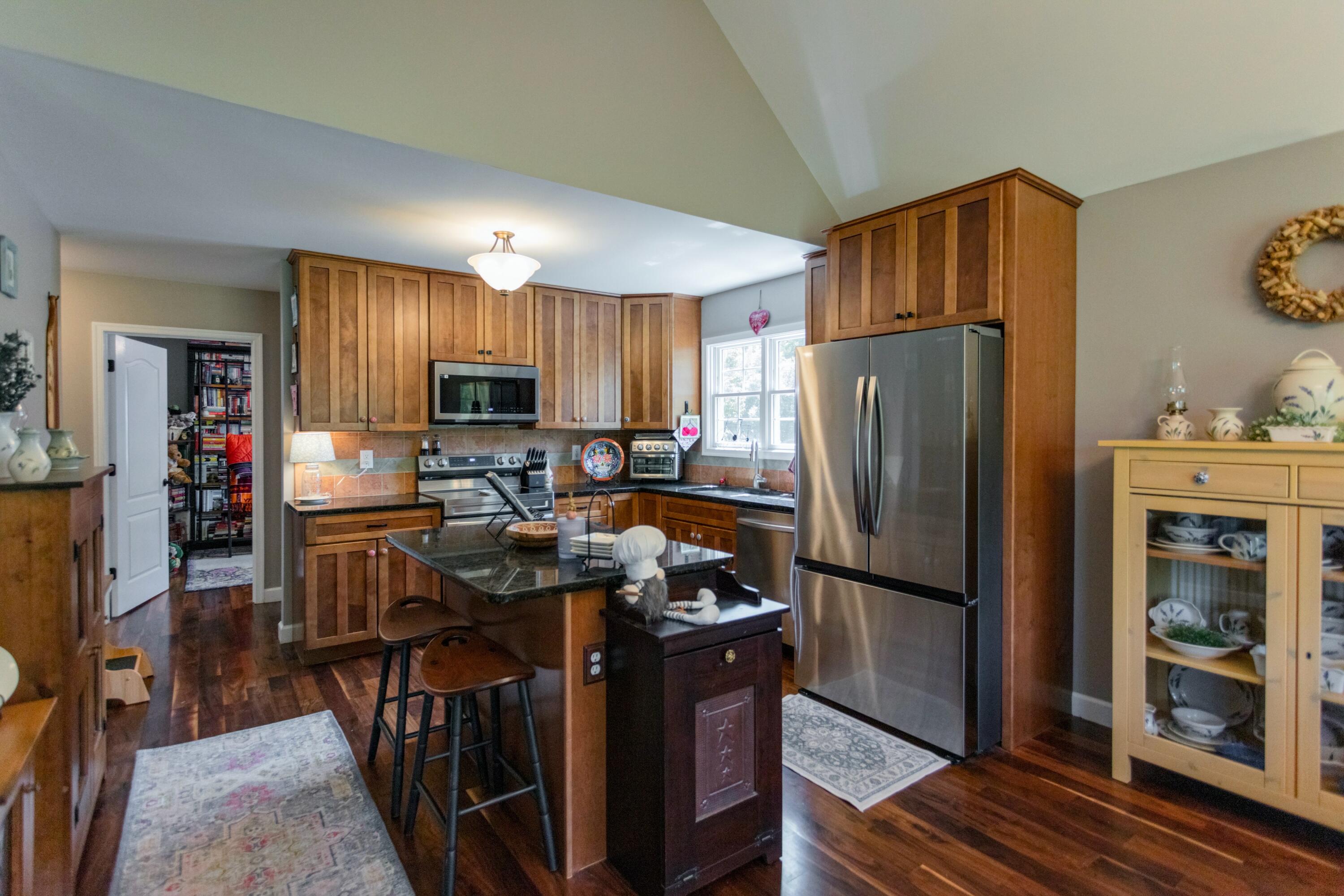 665 Blacks Creek Rd