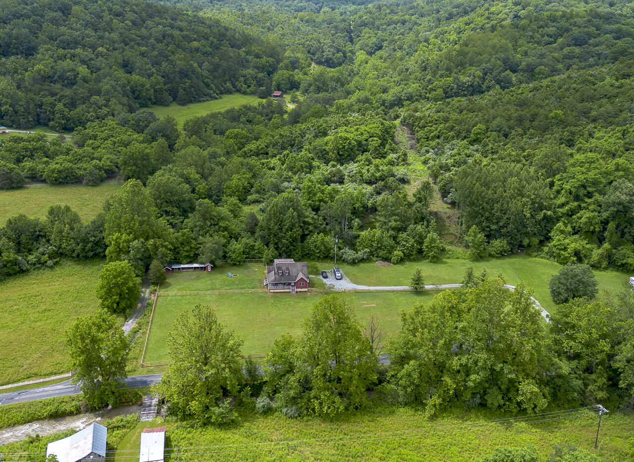 665 Blacks Creek Rd