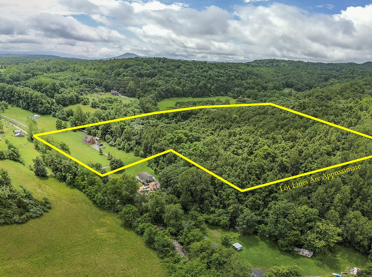 665 Blacks Creek Rd
