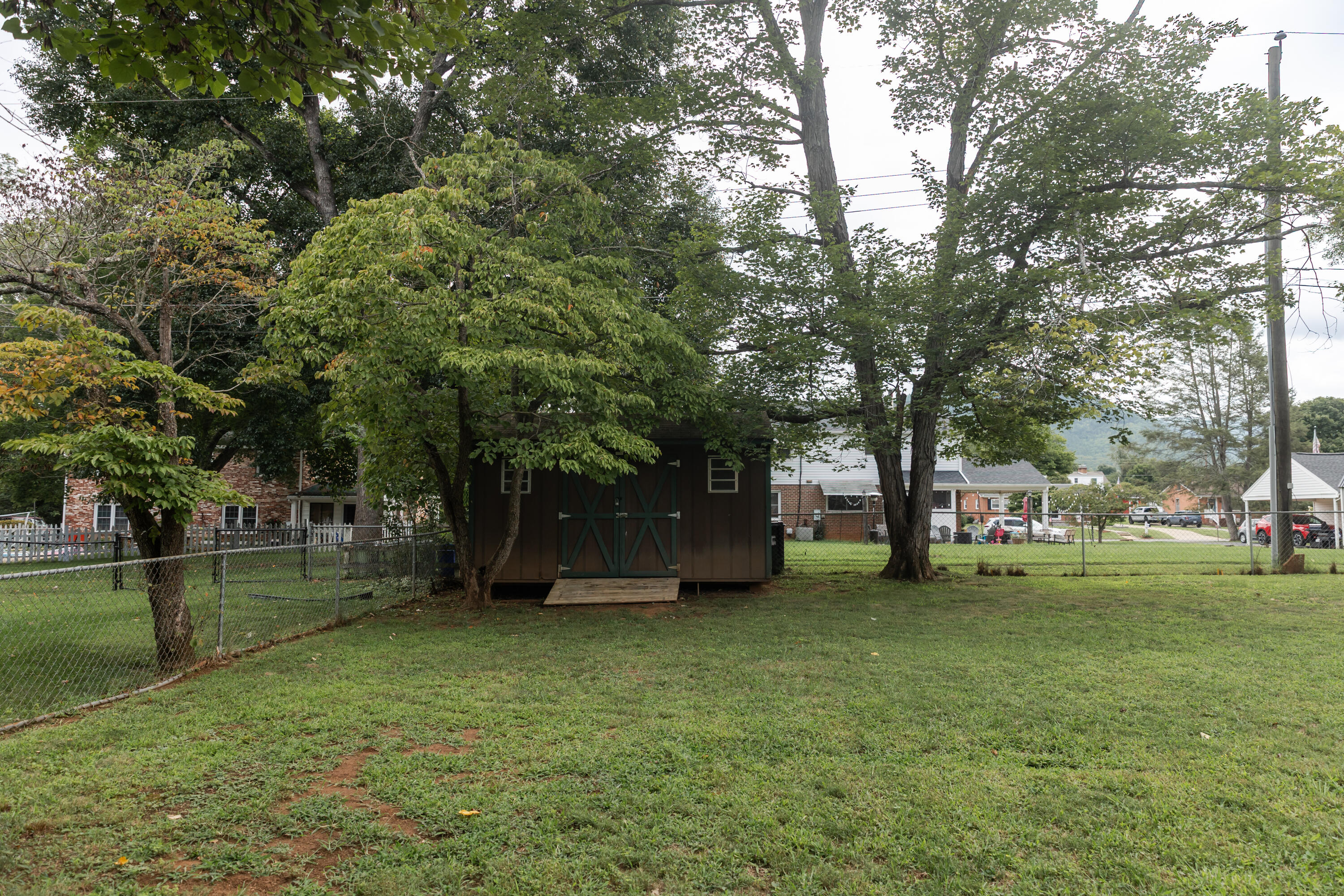 480 HEMLOCK Ave