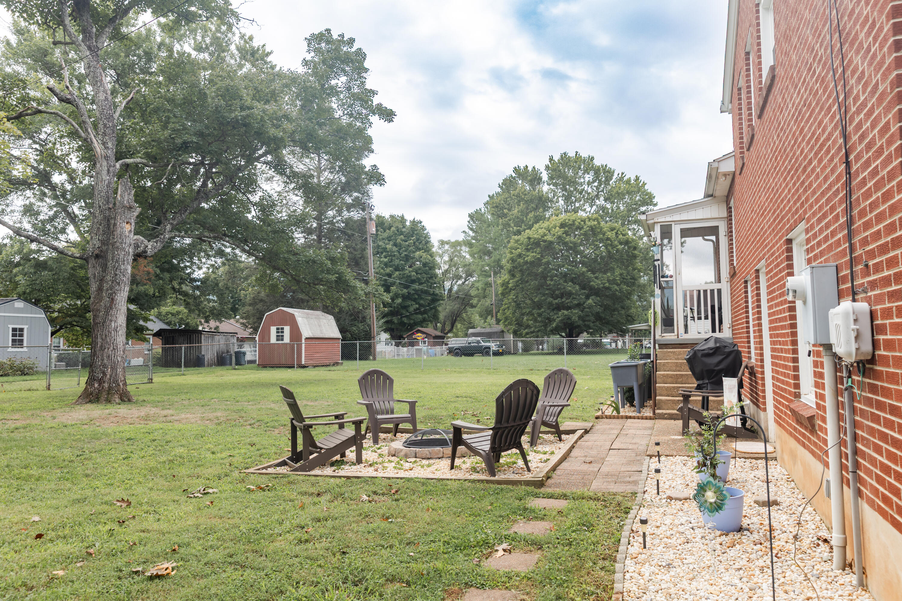480 HEMLOCK Ave