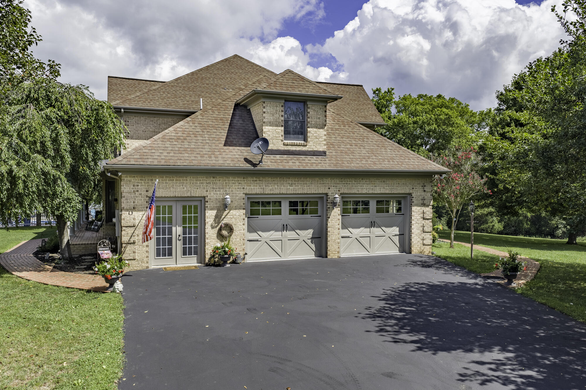 802 Borden Rd