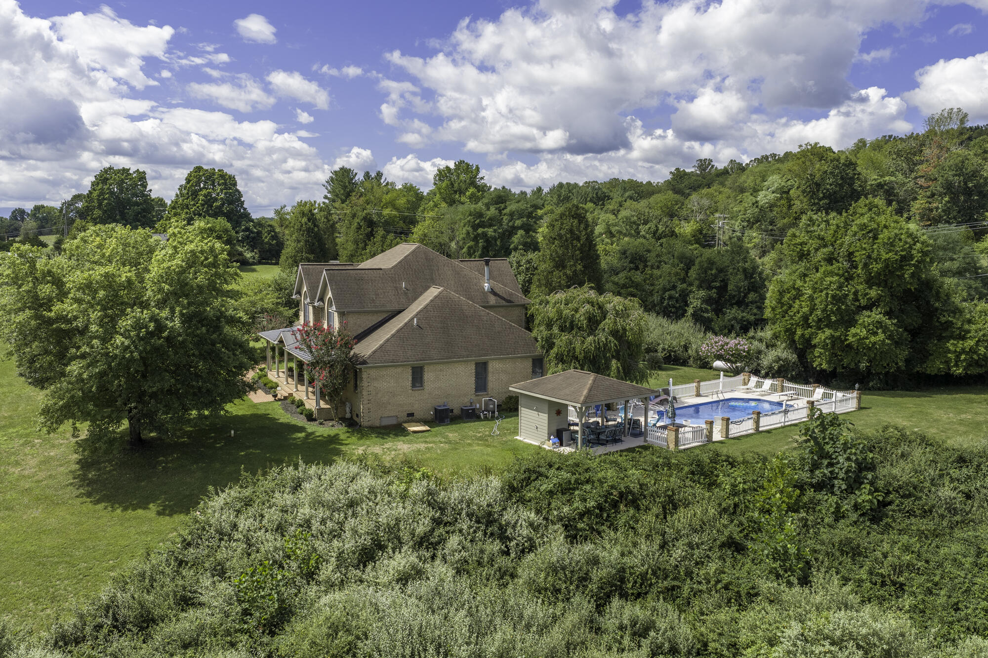 802 Borden Rd