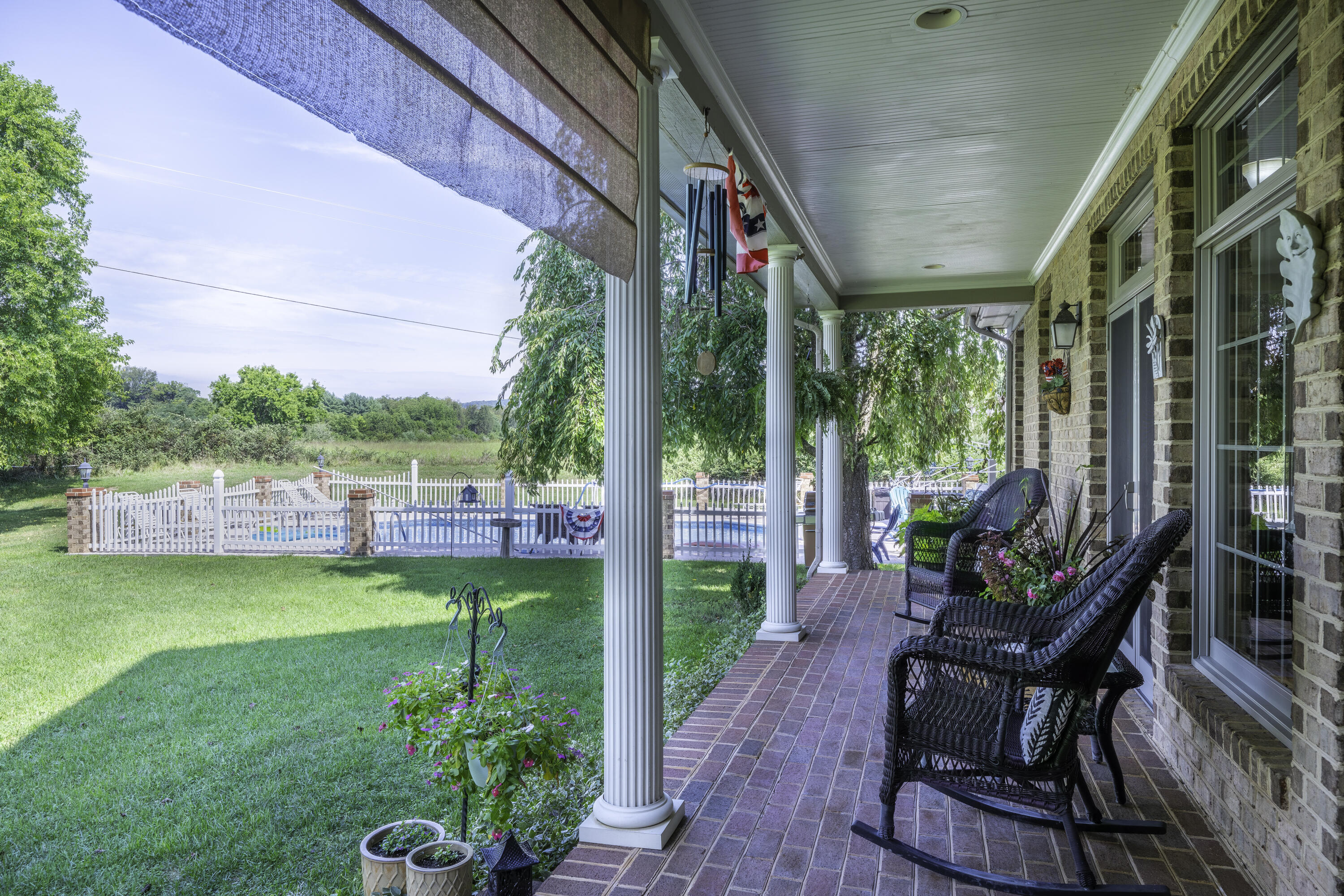 802 Borden Rd