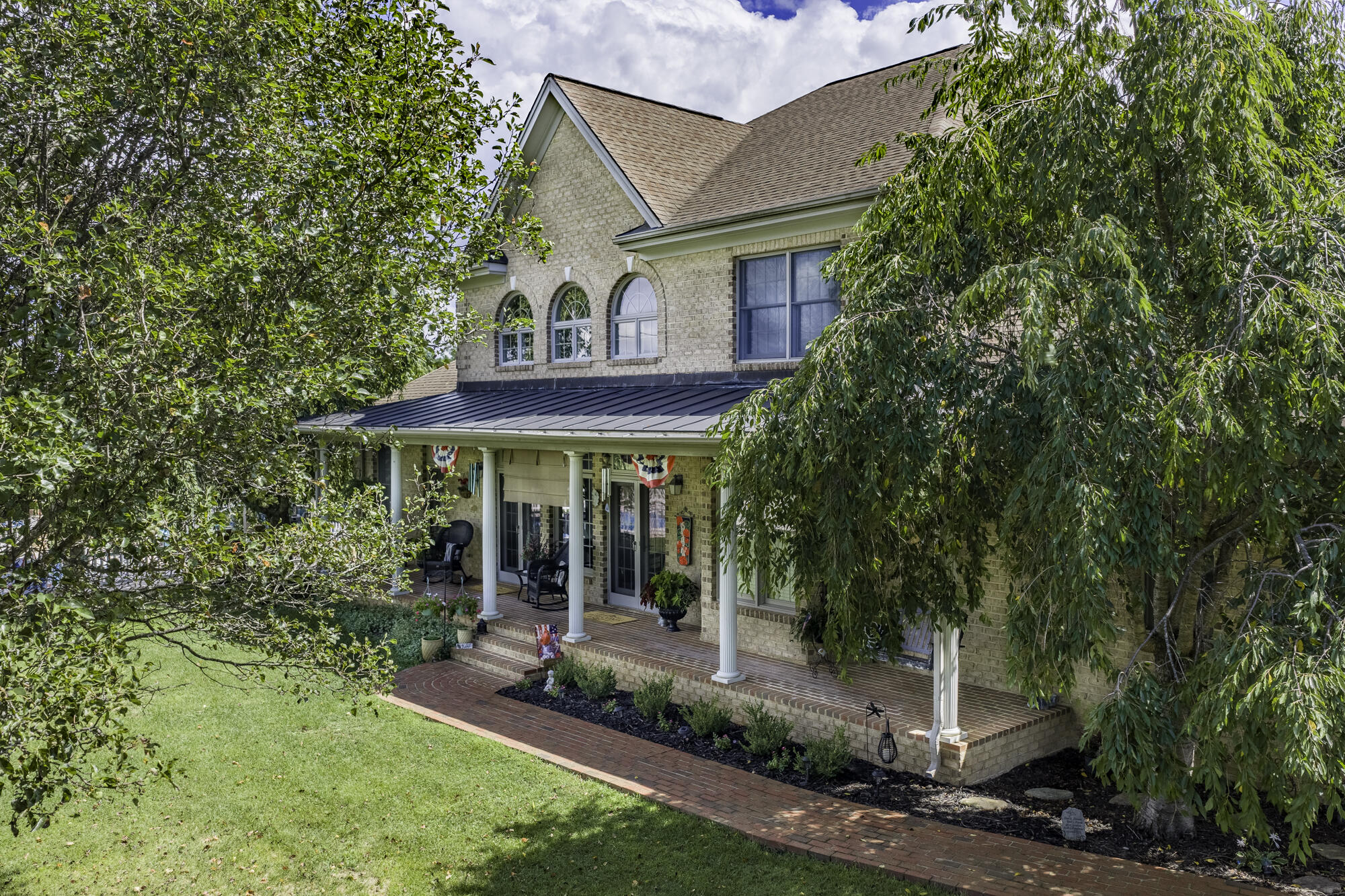 802 Borden Rd