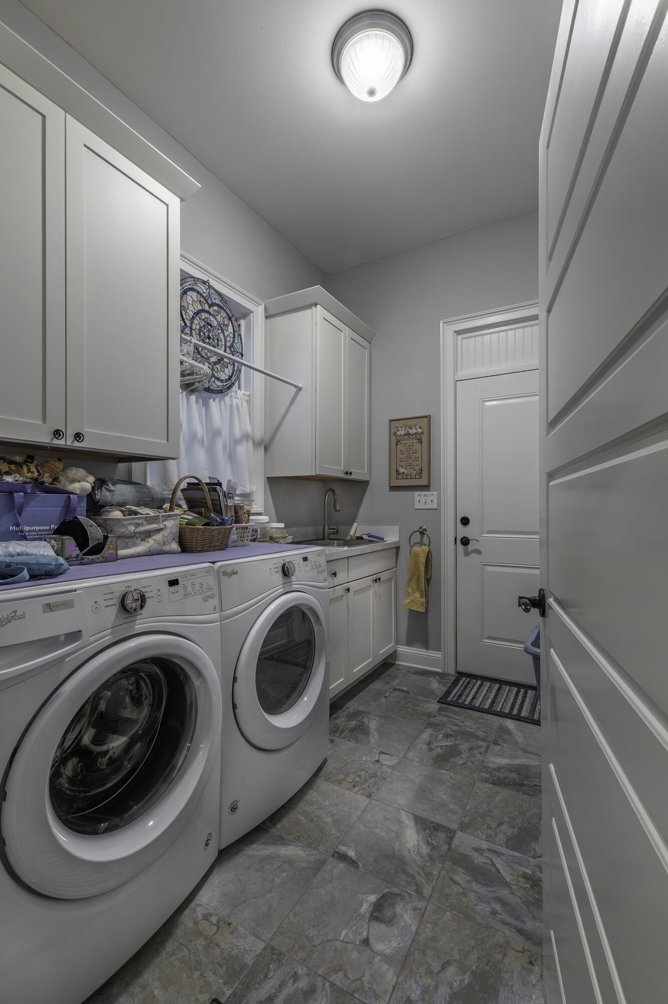 35 Cora Ln