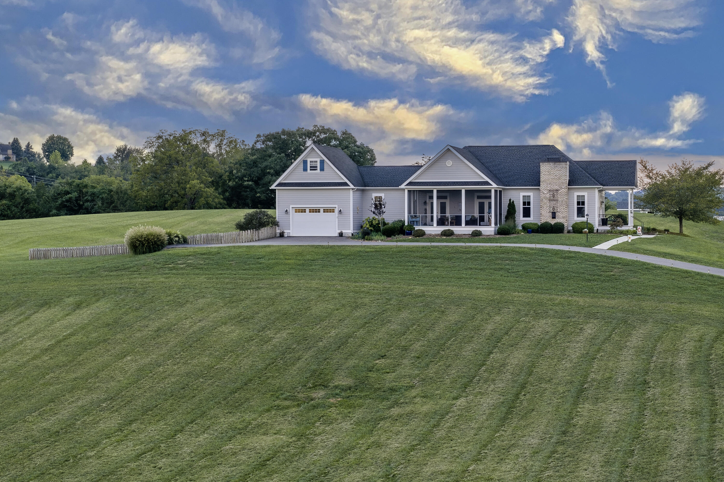 35 Cora Ln
