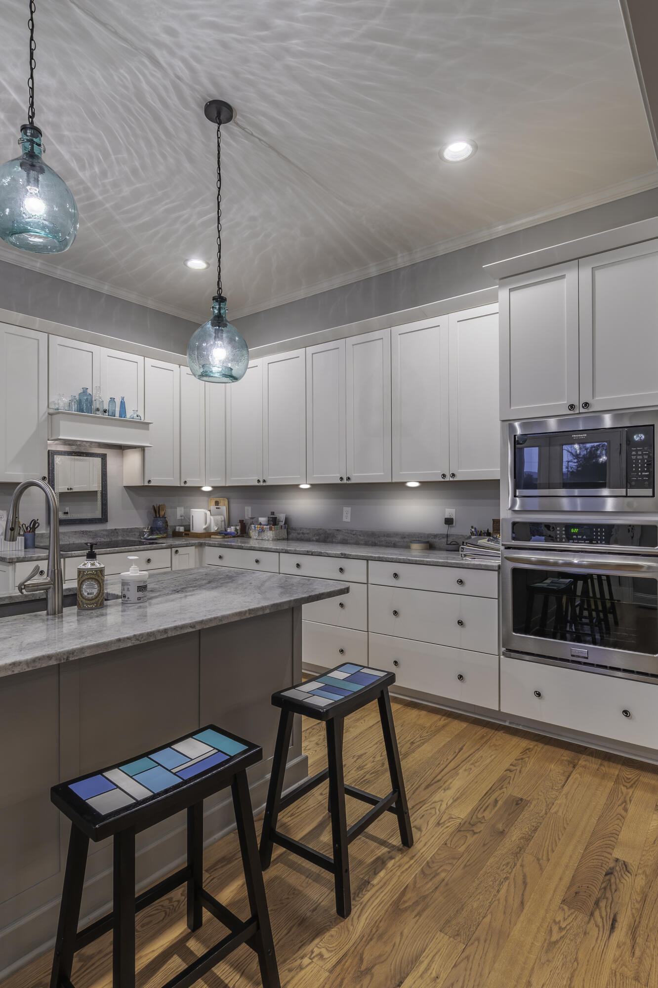 35 Cora Ln