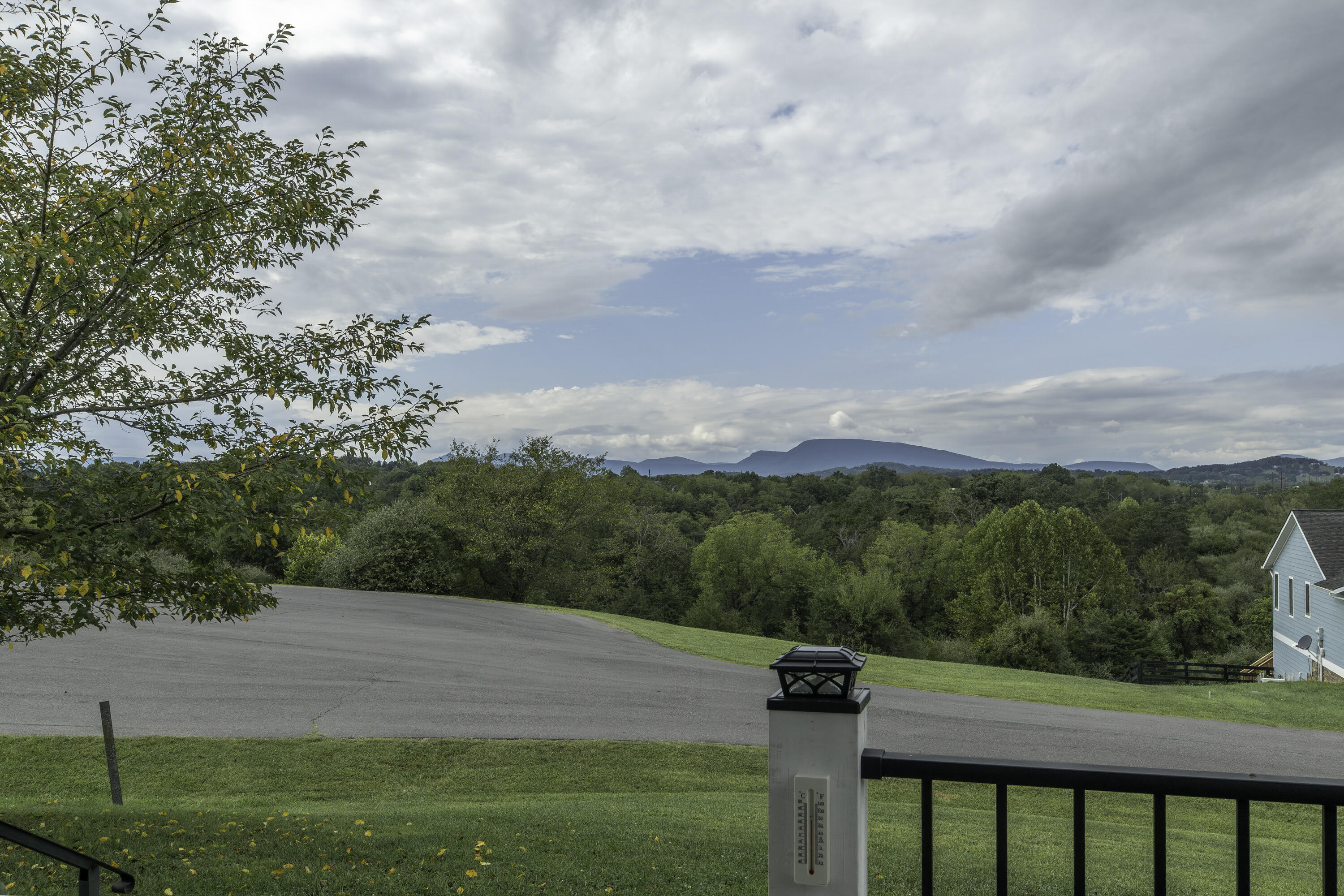 35 Cora Ln