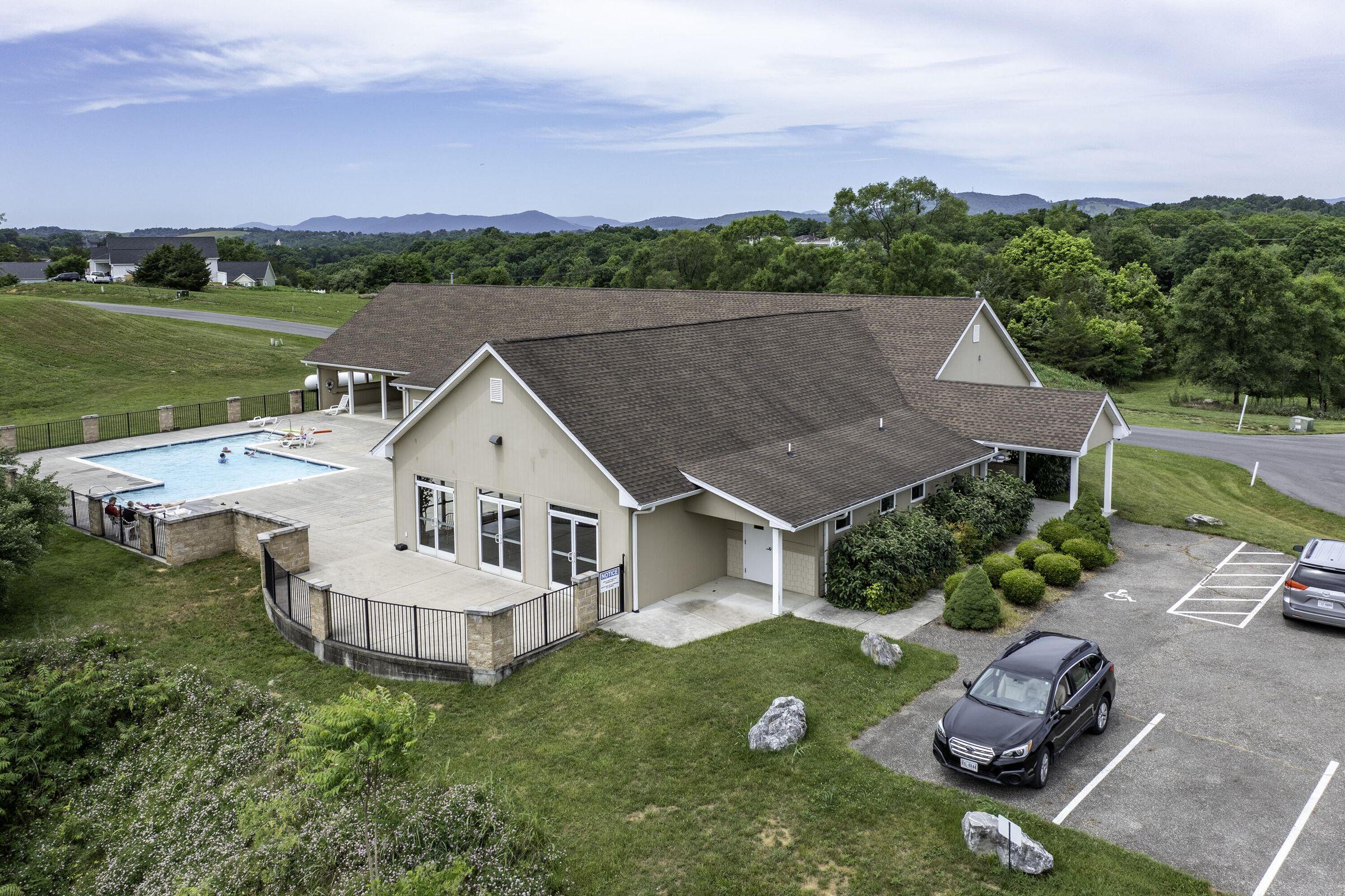 34 Florence Sarah Ln