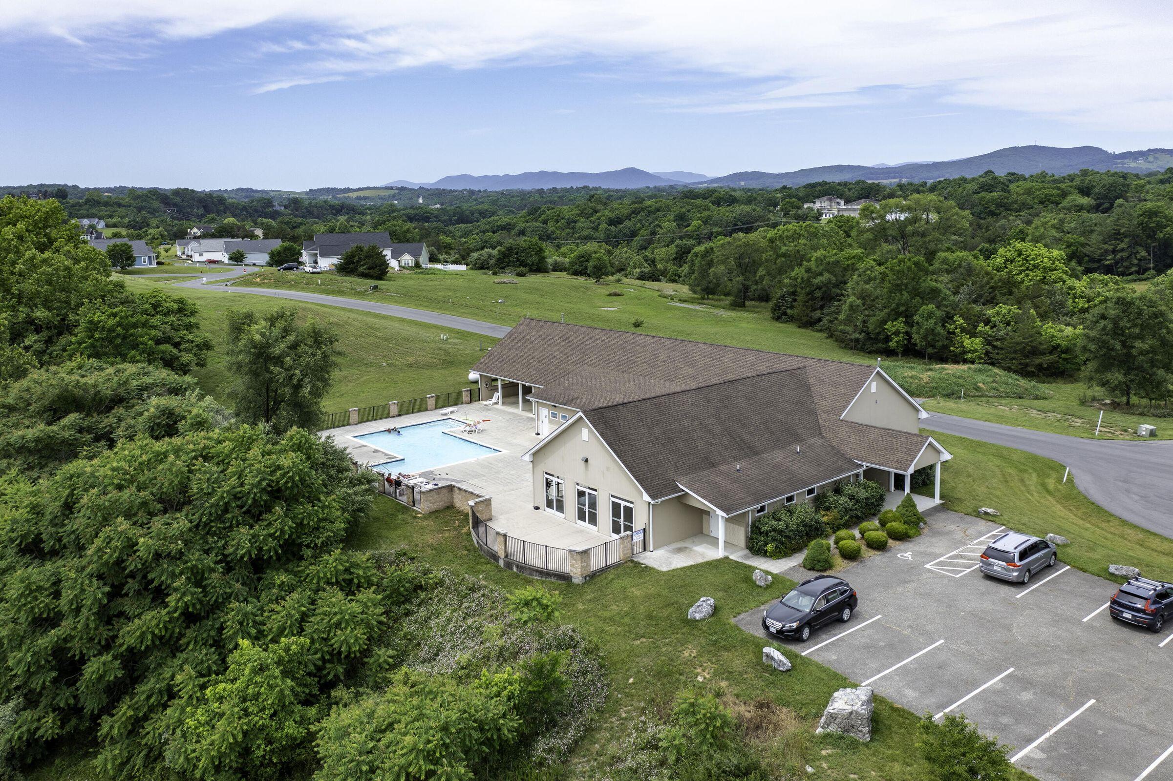 34 Florence Sarah Ln