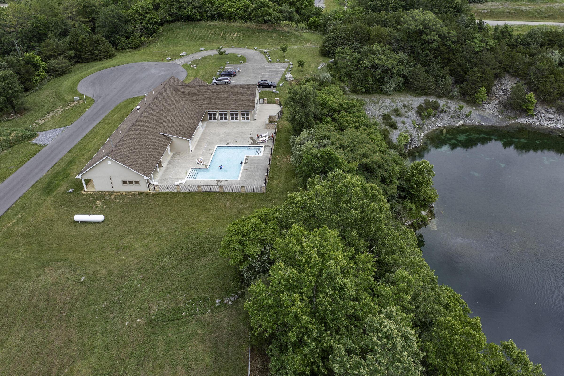 34 Florence Sarah Ln