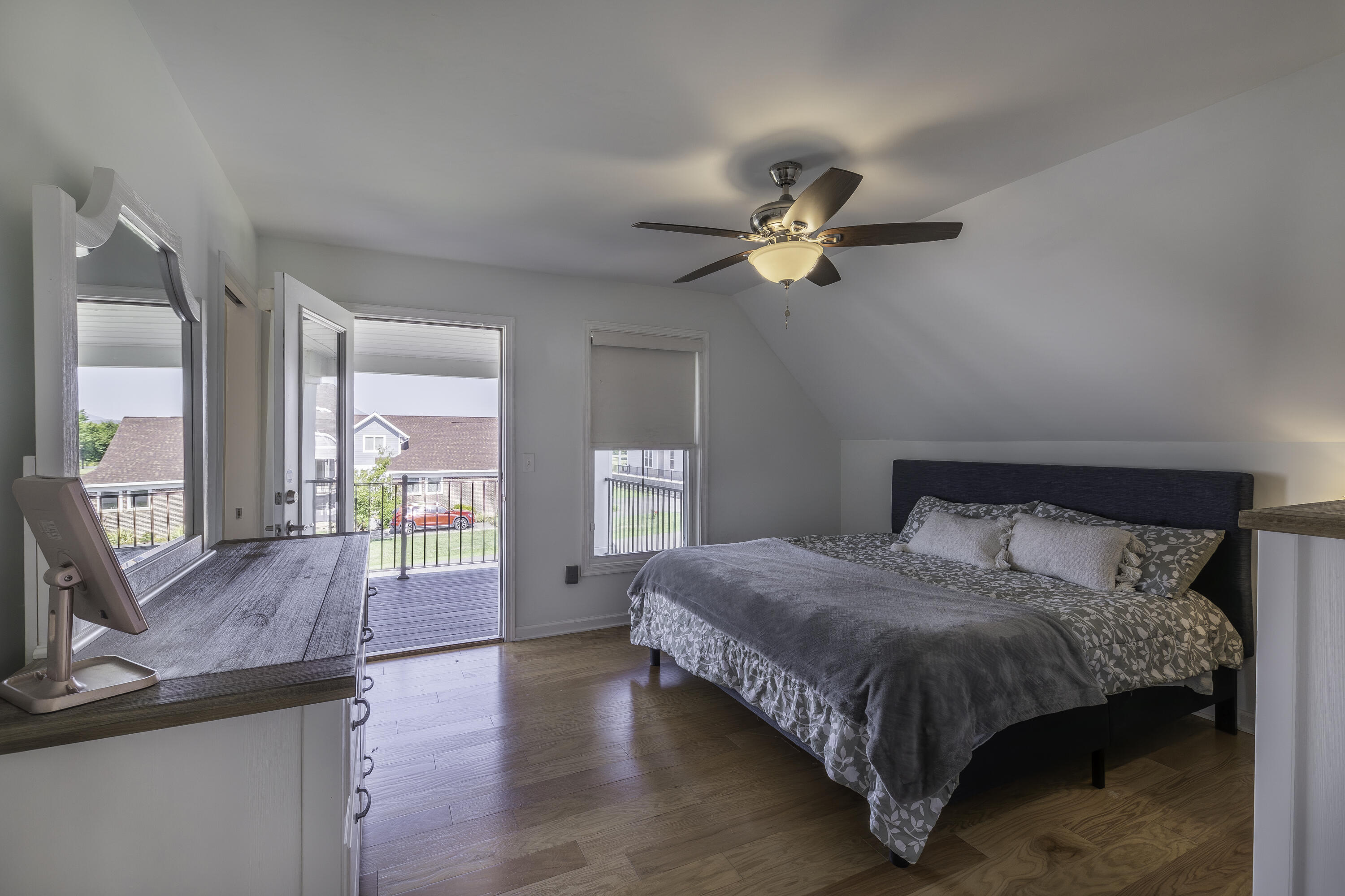 34 Florence Sarah Ln