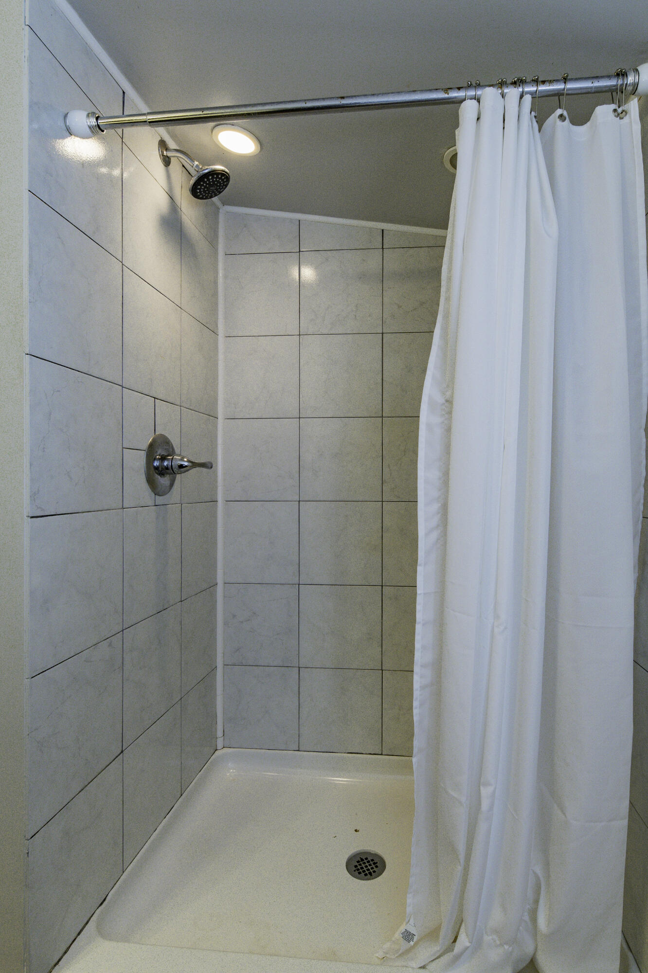245 W 26TH St