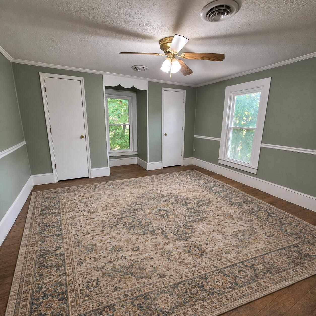 531 Oakland Cir