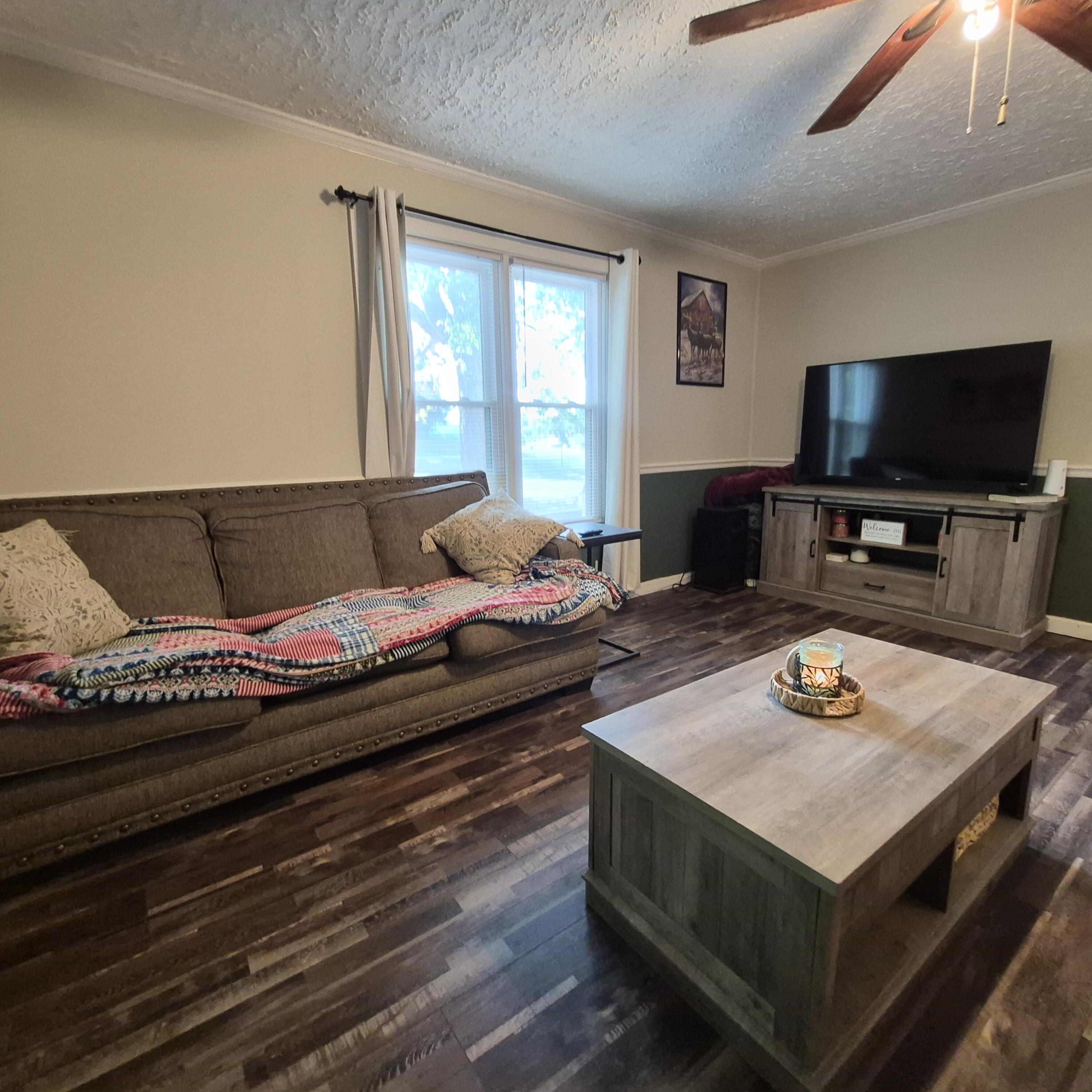 531 Oakland Cir