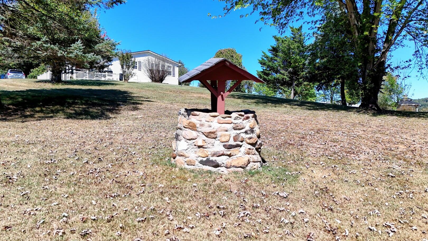98 ACORN Ln
